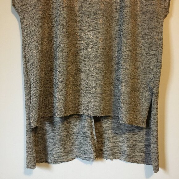 Dantelle Shimmery Knit Turkish High Low Top - Picture 4 of 15